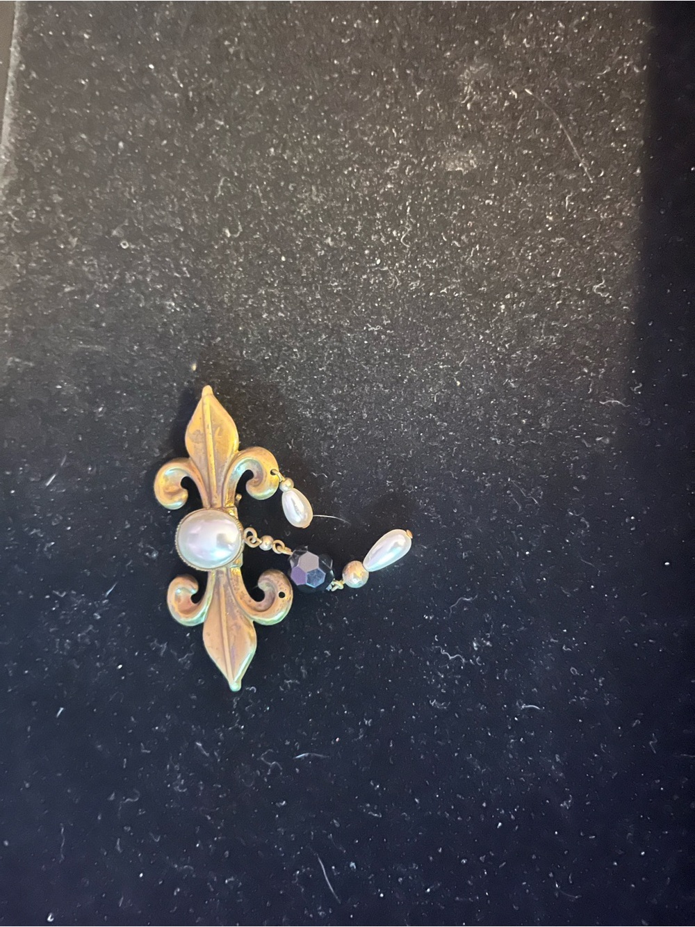 Gold Fleur-de-Lis Pearl Drop Brooch